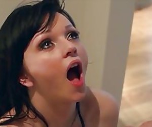 Iontach facials taibhseach facials