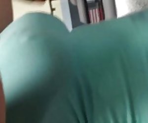 Mo chairde mam tits mór