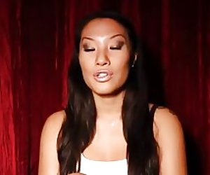 2 fir as a cuid i bhfad níos fearr ná mar a 1.